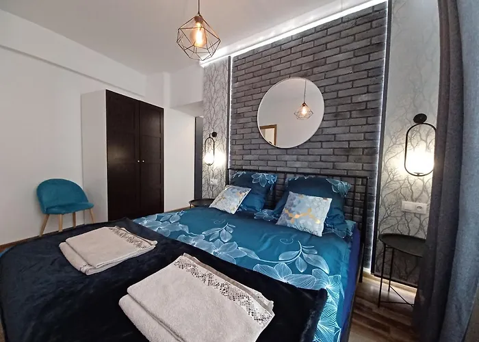 W Centrum Lublina Przy Ulicy Narutowicza 14 *